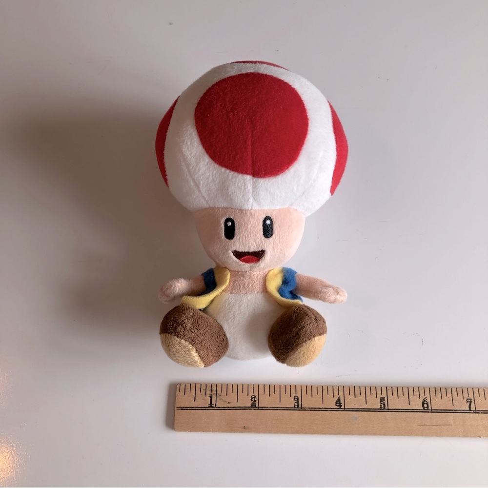Super Mario Bros. Toad Character Plush 7” Ripped Tag